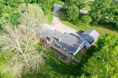 923 E 430th Rd, Bolivar, MO 65613 - photo 4