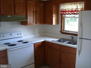 4230 Hunting Creek Rd, Huntingtown, MD 20639 - photo 2