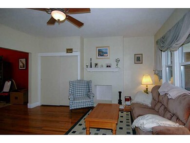 Living Room. Spacious living room