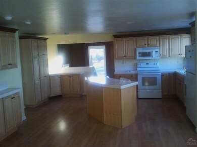 23012 Lariat Ln, Bend, OR 97701 - photo 2