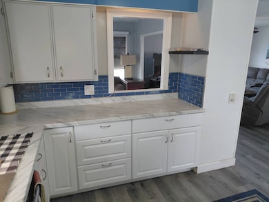 9209 49th Terrace N, St. Petersburg, FL 33708 - photo 7