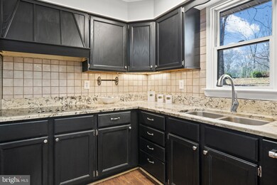 3819 Whippoorwill Ln, White Plains, MD 20695 - photo 7