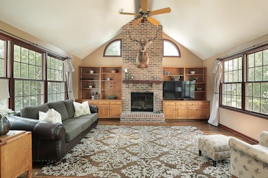 904 Forest Ave, Deerfield, IL 60015 - photo 3