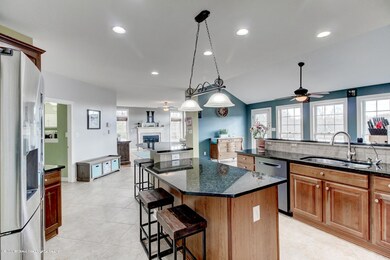 10 Jake Dr Upper Freehold NJ-large-024-0