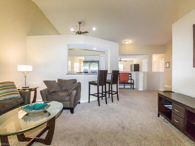 Large Great room with vaulted ceilings