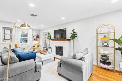 28 Blackburne Terrace, West Orange, NJ 07052 - photo 4