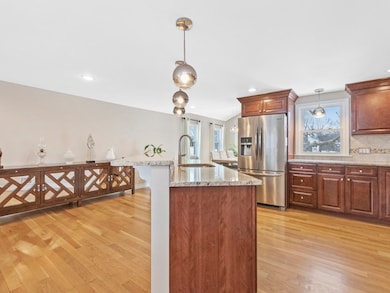 48 Graymore Rd, Waltham, MA 02451 - photo 6