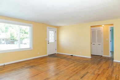 1419 Daisy Ln, Grants Pass, OR 97527 - photo 3