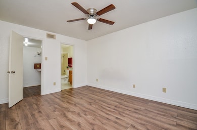 9700 Leawood Blvd unit 1807, Houston, TX 77099 - photo 6