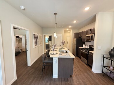 MODEL UNIT SHOWN
