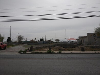 304 N Carolina Dr, El Paso, TX 79915 - photo 2
