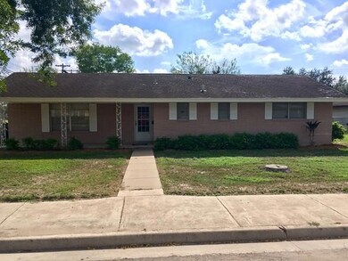 302 S Main St, Donna, TX 78537 - photo 4