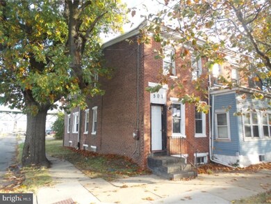 501 Essex St, Gloucester City, NJ 08030 - photo 2