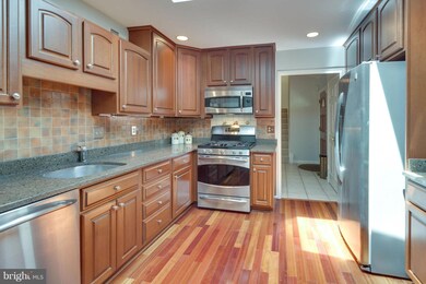 1425 Wolftrap Run Rd, Vienna, VA 22182 - photo 7