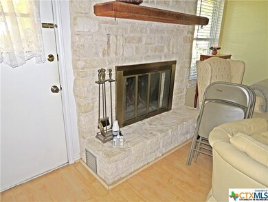 103 E Blancas Dr, Copperas Cove, TX 76522 - photo 6