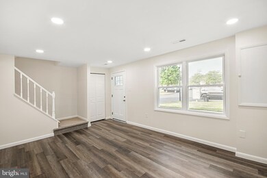 7186 Glenmeadow Ct, Frederick, MD 21703 - photo 6