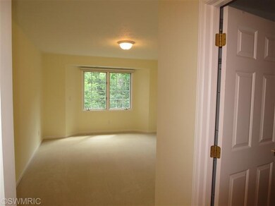 2366 Whimbrel Ct NE, Grand Rapids, MI 49505 - photo 5