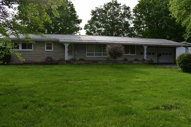 705 S Maish Rd, Frankfort, IN 46041 - photo 2