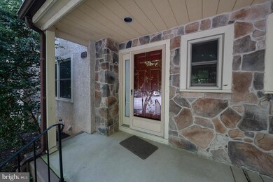 102 Beacon Square unit 12, Chesterbrook, PA 19087 - photo 3
