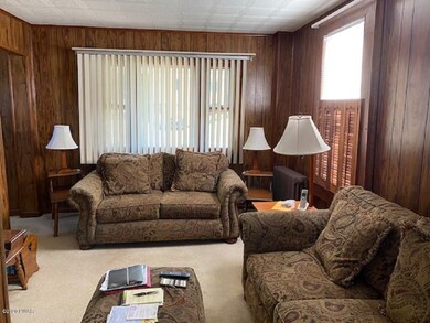 743 Dunmore St, Throop, PA 18512 - photo 5