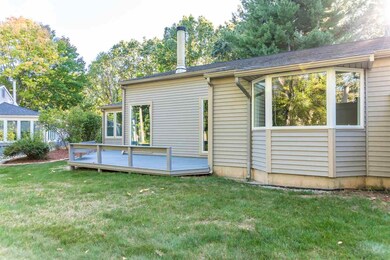 93 Walden Pond Dr, Nashua, NH 03064 - photo 4