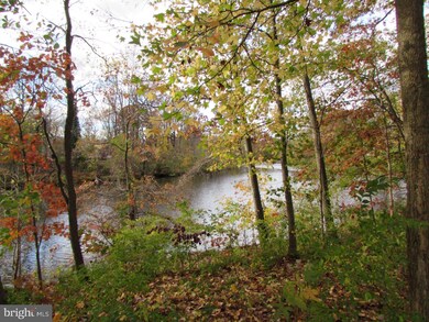 92 Lakebridge Dr, Woodbury, NJ 08096 - photo 4