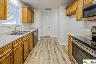 305 W Anderson Ave, Copperas Cove, TX 76522 - photo 5