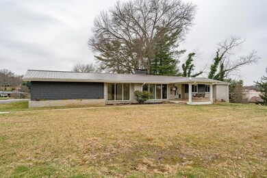 225 Dogwood Lane 4 of 76