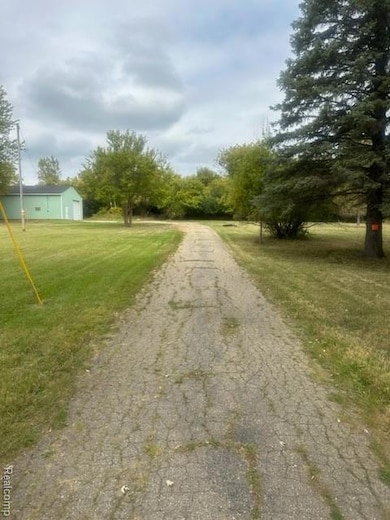 3.9 Acres W Court St, Flint, MI 48532 - photo 3