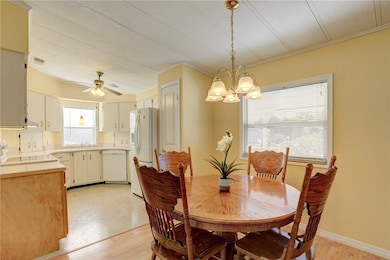 922 Hemlock St, Sebastian, FL 32976 - photo 6