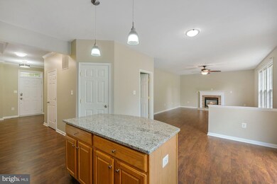 1902 Sawmill Ct, Frederick, MD 21702 - photo 4