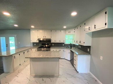 3009 Boettcher Dr, Kilgore, TX 75662 - photo 3