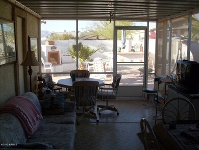 Screen room
