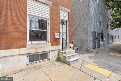2828 E Monument St, Baltimore, MD 21205 - photo 3
