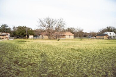 6716 Hamilton Ct, Weatherford, TX 76087 - photo 6