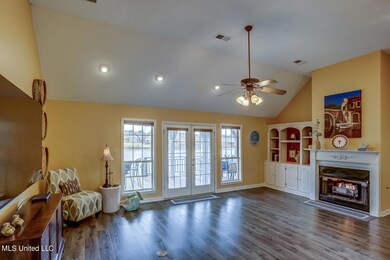 1197 Cross Creek Dr E, Hernando, MS 38632 - photo 4