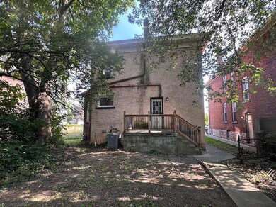 1304 E Long St, Columbus, OH 43203 - photo 4