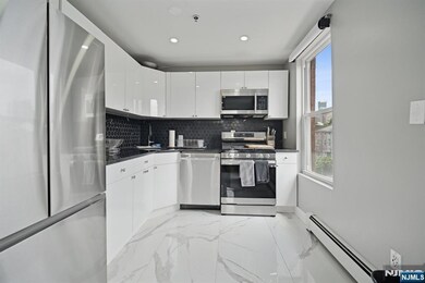 292 7th St unit 2, Jersey City, NJ 07302 - photo 3