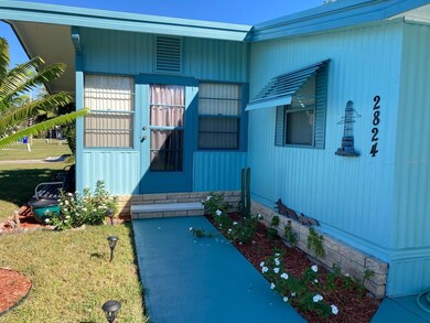 2824 Manatee Rd, Tavares, FL 32778 - photo 6