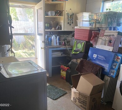 247 SE Oar Ave, Lincoln City, OR 97367 - photo 3