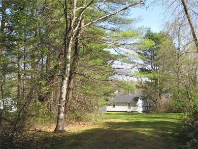 Yard/Garden. Private lot