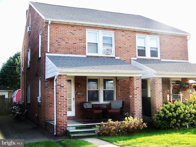 1562 Filbert St, York, PA 17404 - photo 3