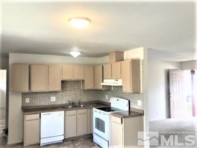 3140 Vickie Ln, Sparks, NV 89431 - photo 4