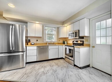 88 Elm St unit 2, North Andover, MA 01845 - photo 3