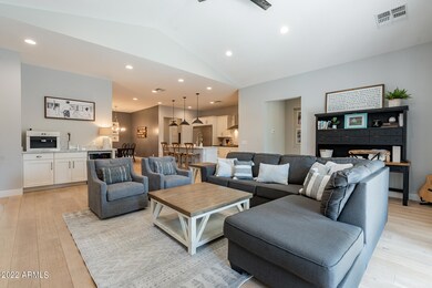 8722 N 9th Ave, Phoenix, AZ 85021 - photo 3