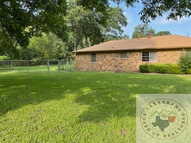 208 Homer Ford Ave, Nash, TX 75569 - photo 4