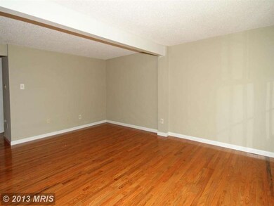 8681 Bent Arrow Ct, Springfield, VA 22153 - photo 2