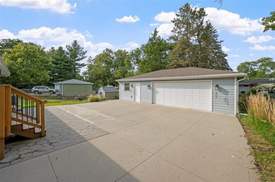 4201 Shawnee Ave, Des Moines, IA 50310 - photo 4