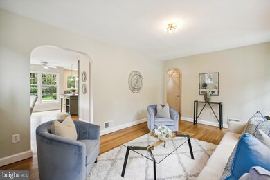 3320 Mccomas Ave, Kensington, MD 20895 - photo 7