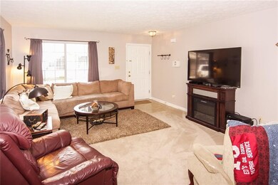 626 Stobus Dr, Greenwood, IN 46143 - photo 5